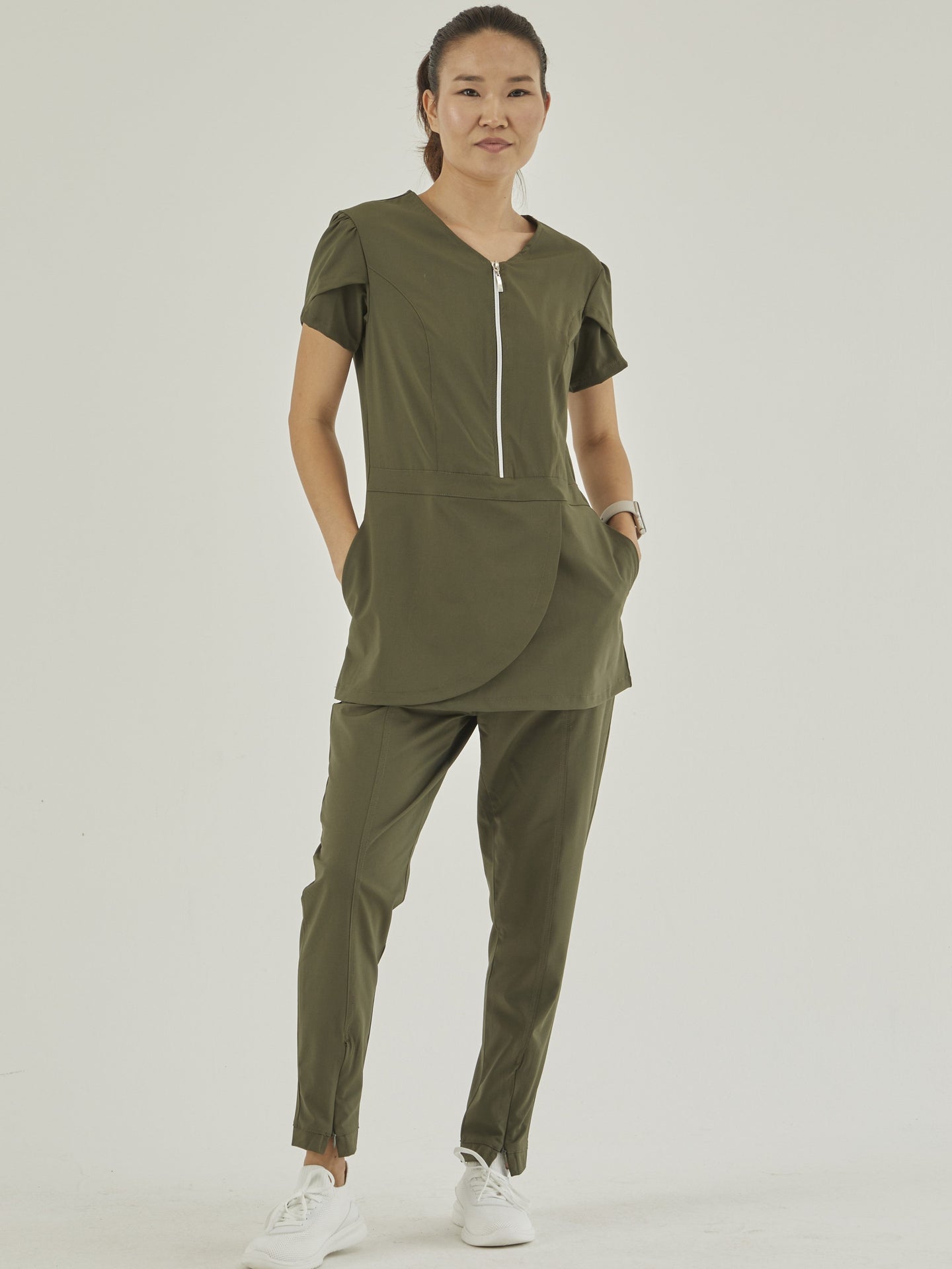 Wio-casacca-pantalone-zip-centrale-verde