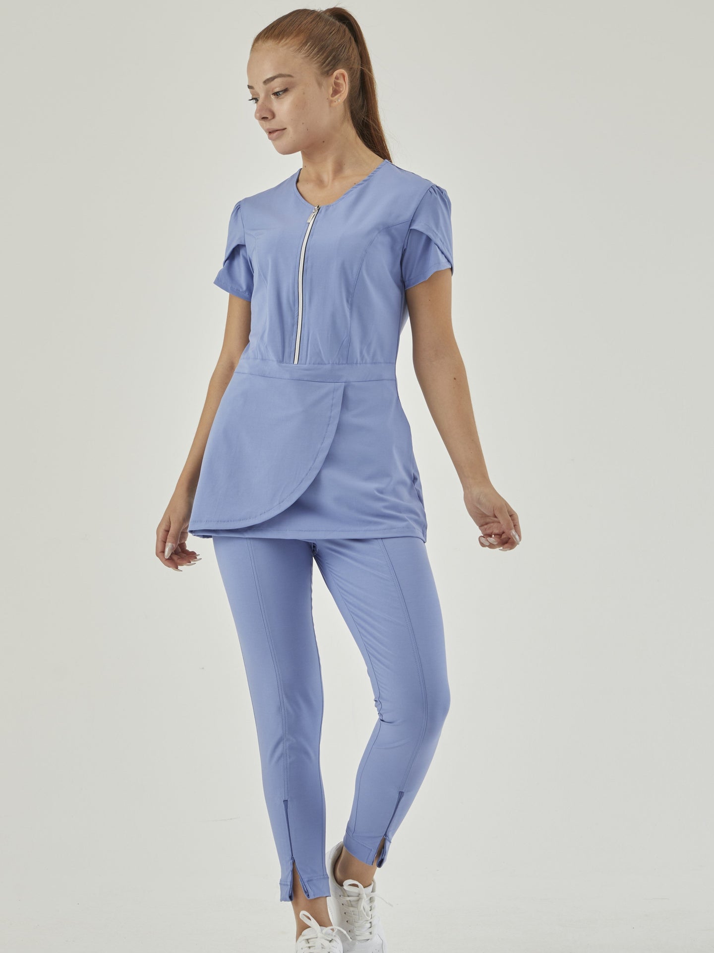 wio-casacca-zip-centrale-pantalone-uniform-azzurra